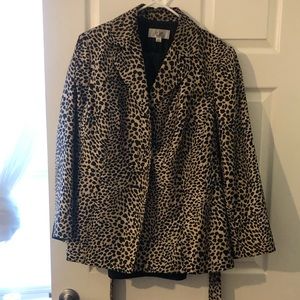 Women’s pants suit